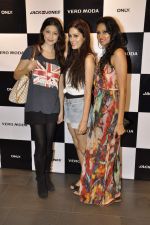  at Vero Moda in Khar,Mumbai on 22nd Aug 2012 (78).JPG